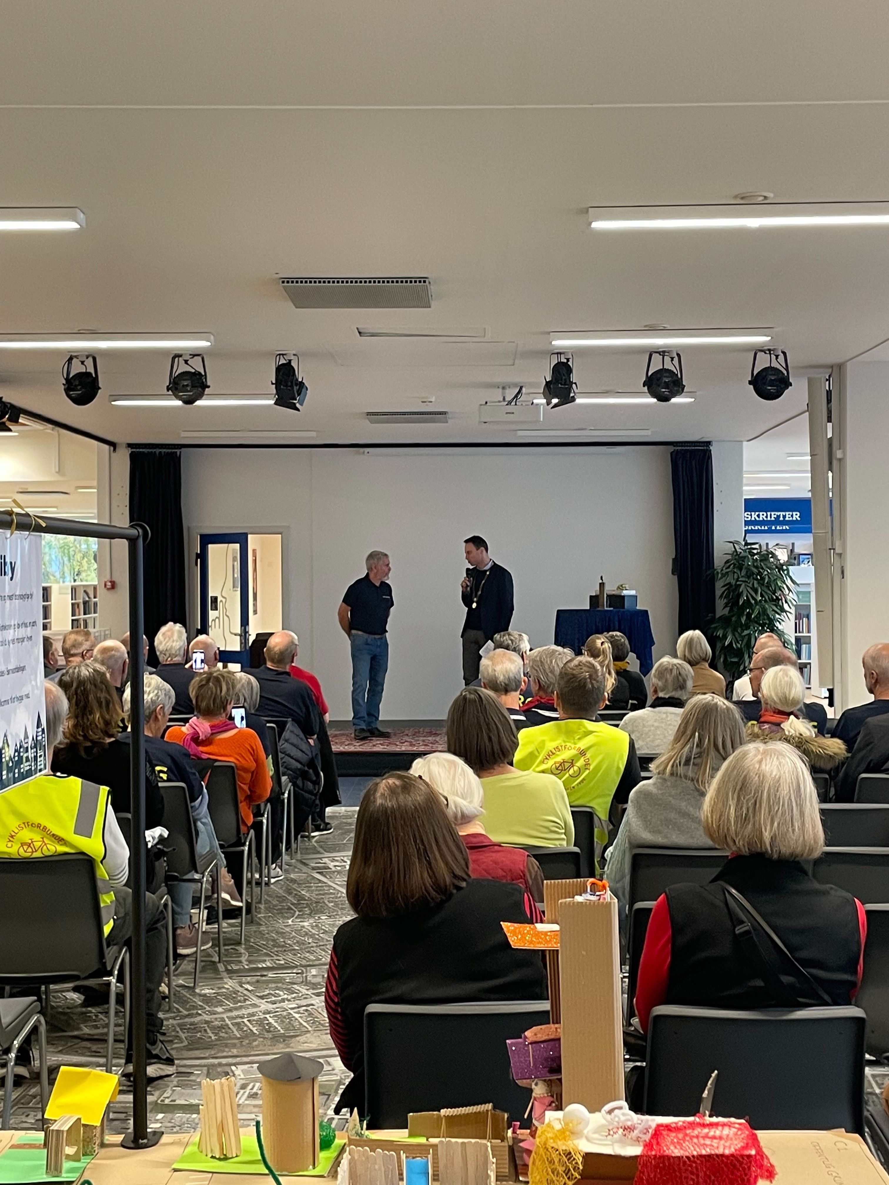 Årets sundhedspris 2024 blev overrakt inden Seniormessen